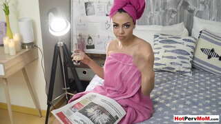 Cu sâni mari latina cougar mami de echitatie pe ei vitregi dick