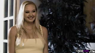 Milf ලෝරන් පිලිප්ස් හා ඕවට කාලයක් යොවුන් Paisley පෝටර් ගනිමින් පැහැයට ගමන් ඩික් Chibbles විශාල මිනිසා මස්