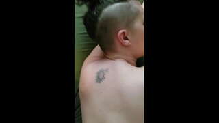 Карагыз, ничек дус-любитель наполняет үз задницу һәм киску янә һәм янә