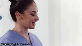 Anh Yêu Gia Nhập 2 Cô Gái Trong Dầu