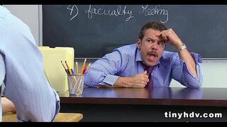 ���້າພະເຈົ້າຮັກໄວລຸ້ນກັນສໍາ Ferrera ໖໙໑