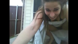 Tashqarida Xavfli Shisha Namoyishi