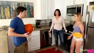 Sneaking jeung stepsister bari cimahi ngalakonan labore imah