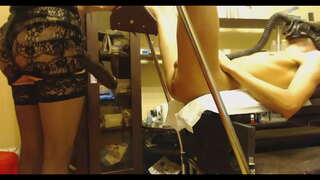 Anh Chàng Khổng Lồ, Đồ Mông Mình